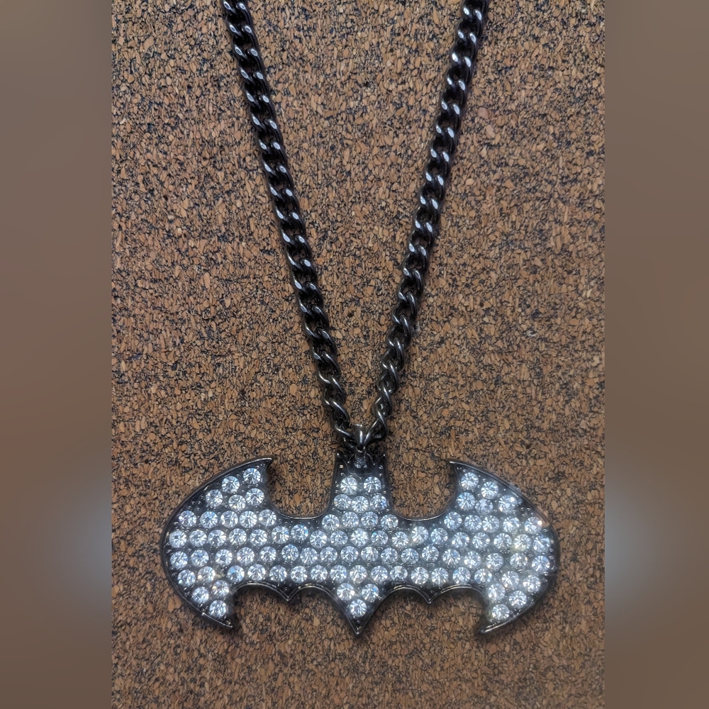 DC Comics Official Batman Symbol Rhinestone Necklace - Picture 3 of 4